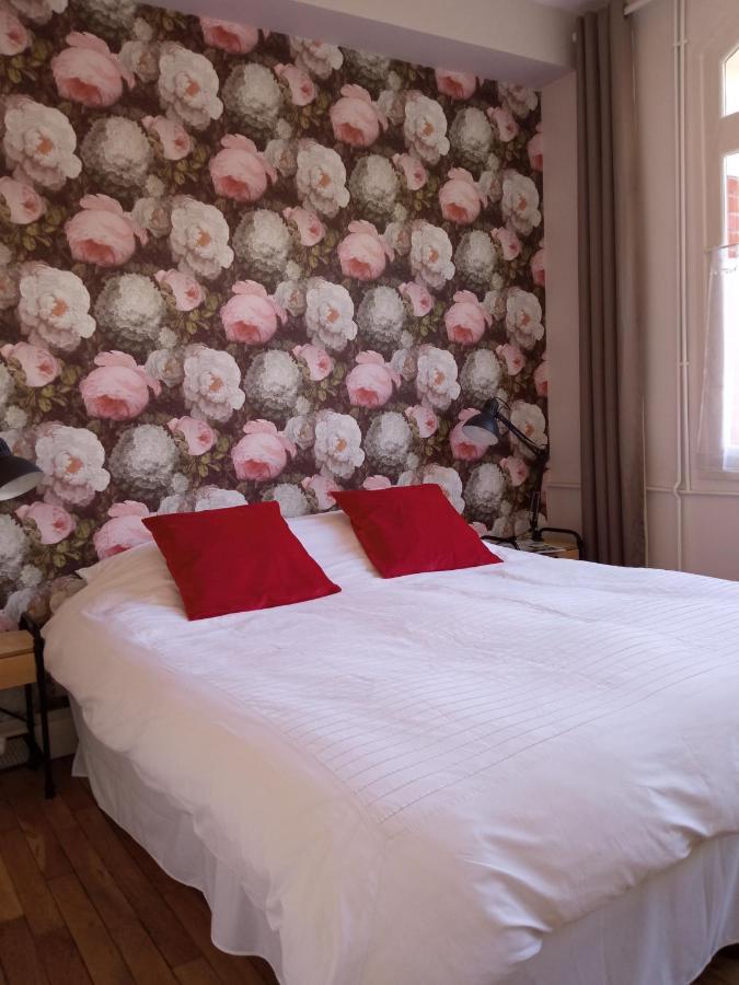 Appartement Au pied du Beffroi à Arras Extérieur photo