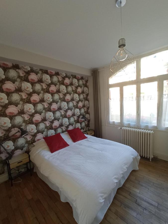 Appartement Au pied du Beffroi à Arras Extérieur photo