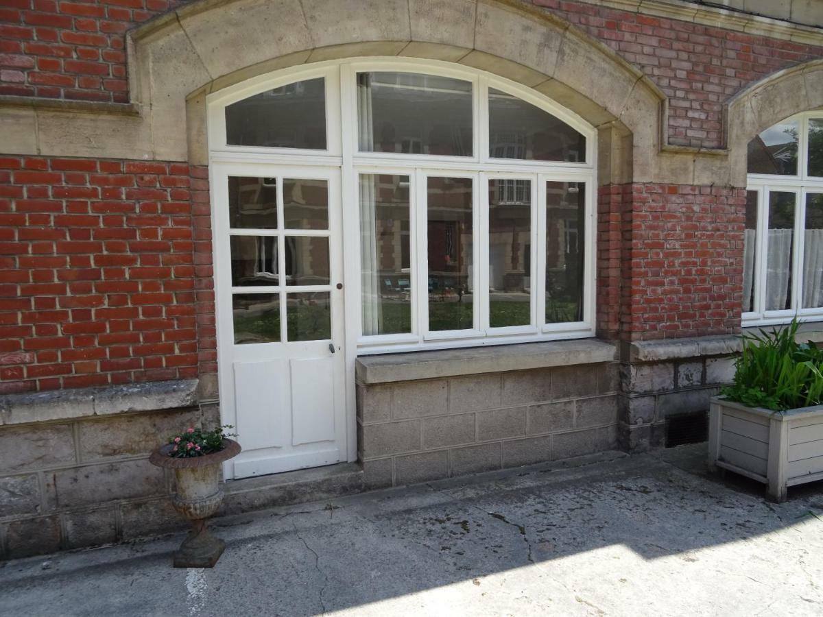 Appartement Au pied du Beffroi à Arras Extérieur photo